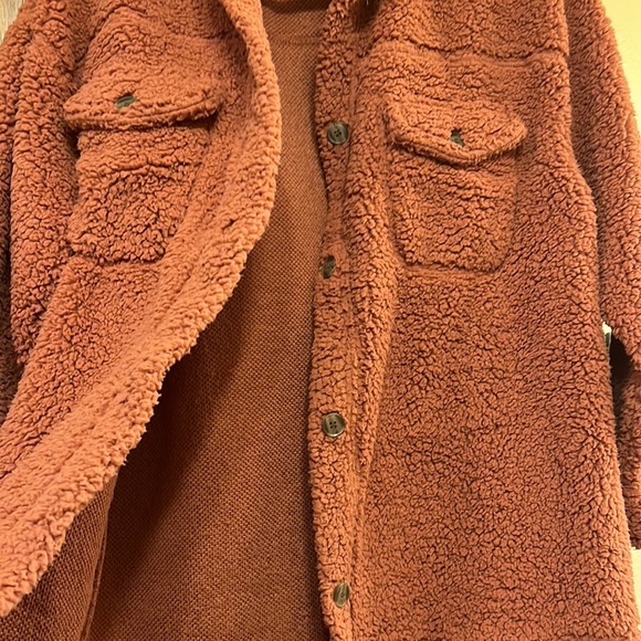 Sherpa Shacket - Picture 2 of 3